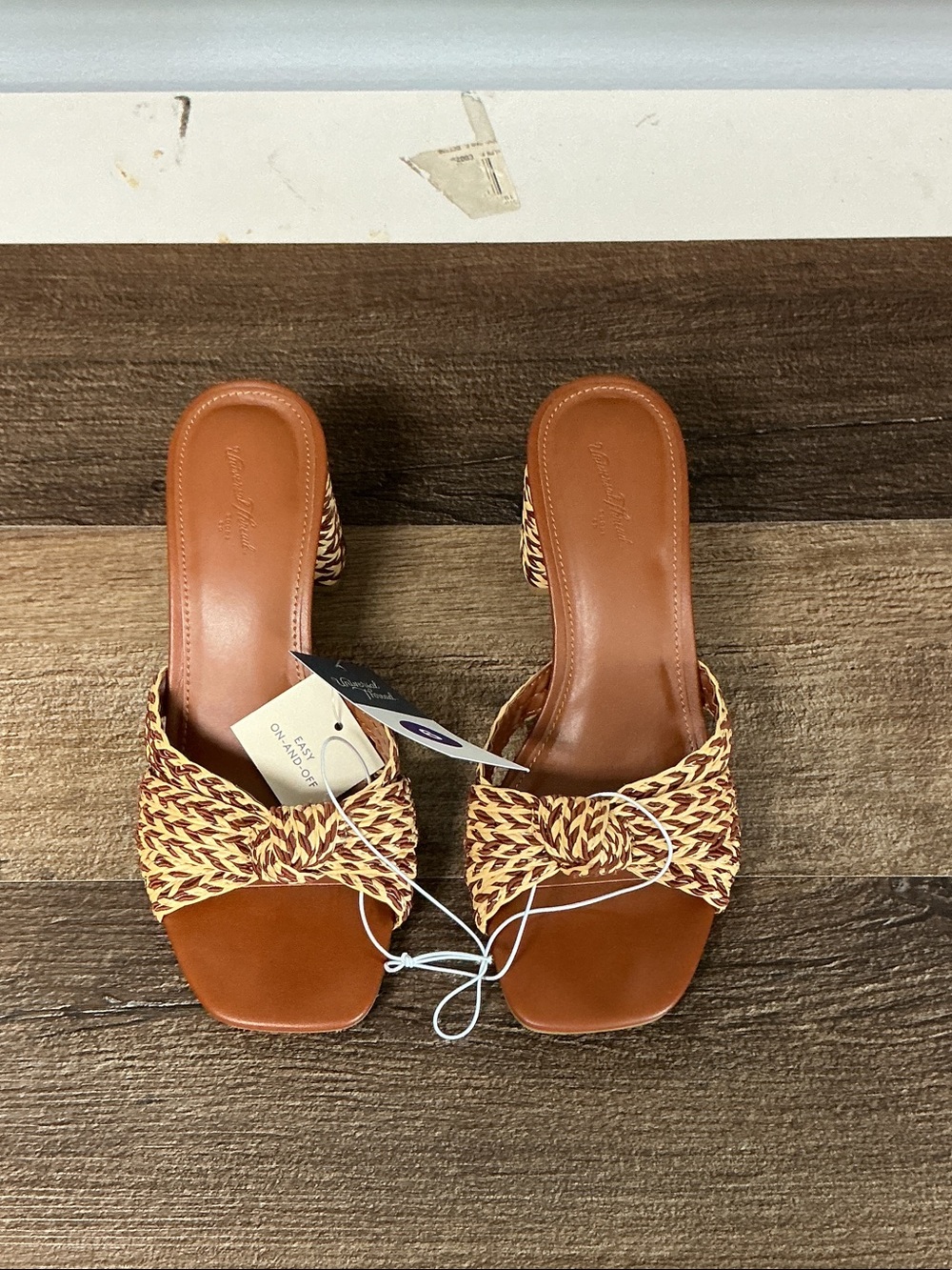 Universal Thread Women’s Cognac Aaliyah Heels
